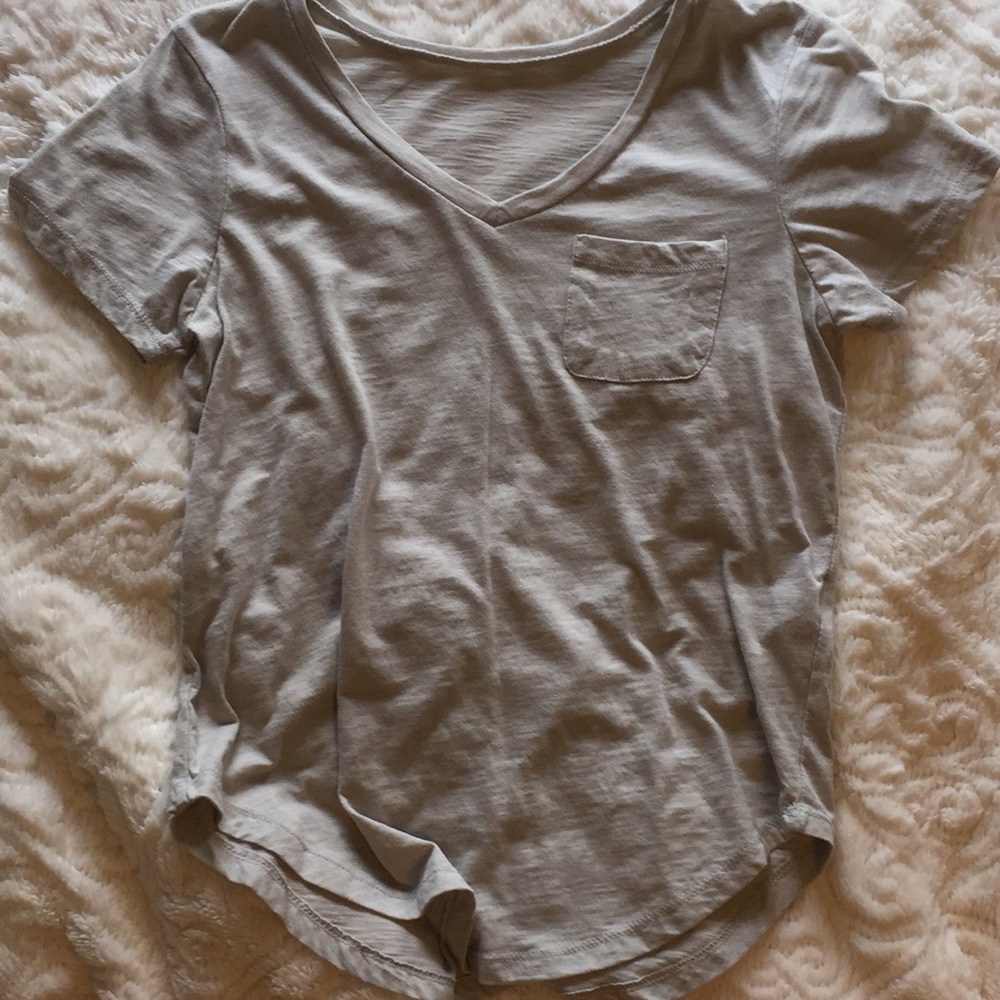 Pocket front tee